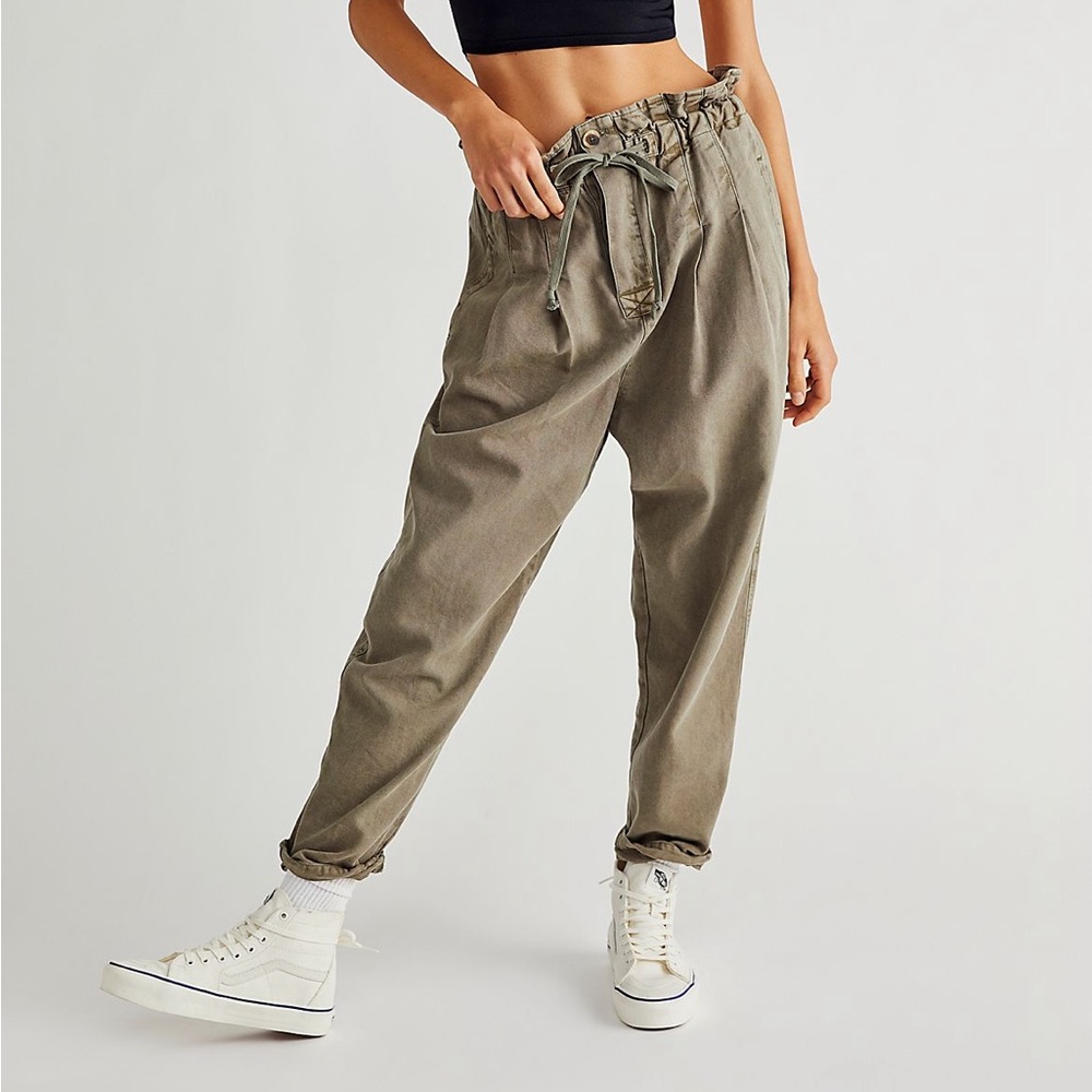 Free People Margate Pleated Trouser olive